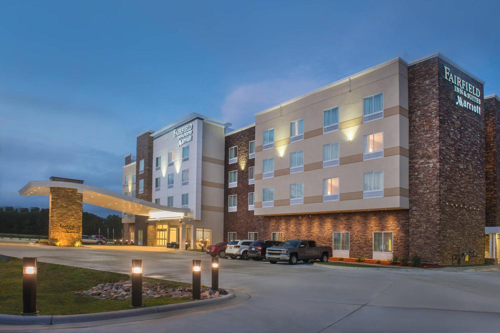 Fairfield Inn & Suites By Marriott Washington Exterior photo